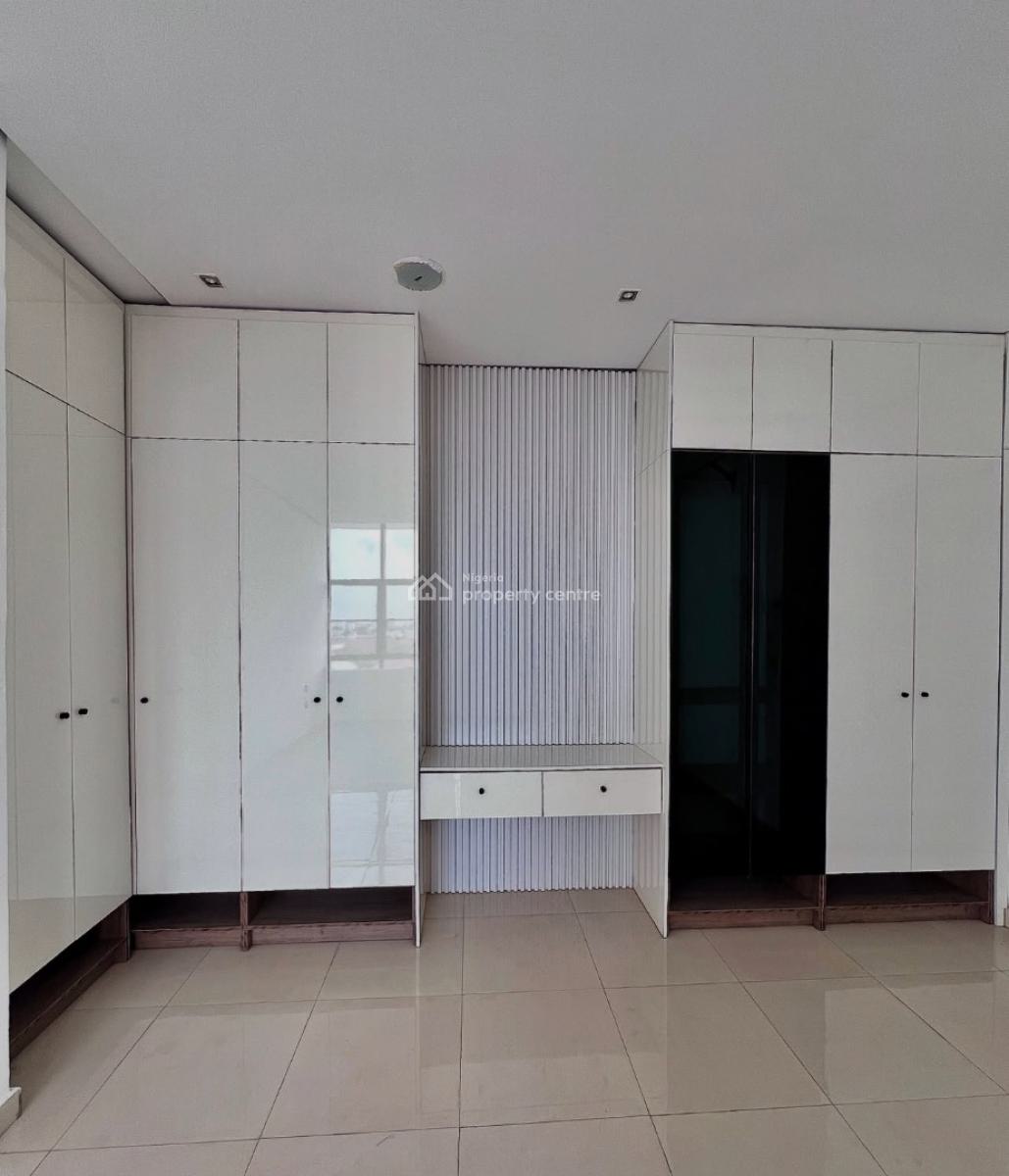 Fully Serviced 3 Bedroom Apartments with Elevator, Swimming Pool, Gym, Lekki Phase 1, Lekki, Lagos, Flat / Apartment for Sale