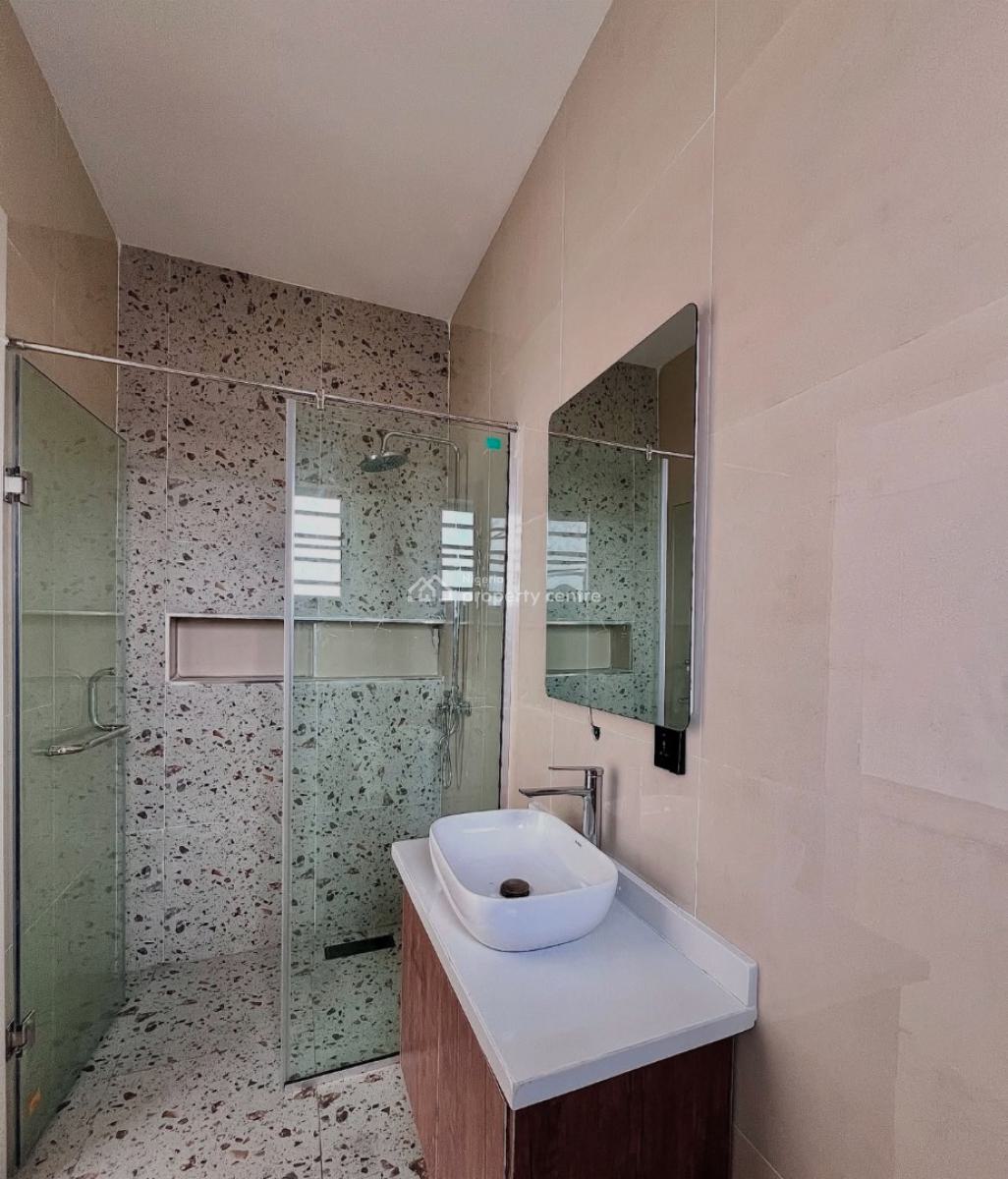 Fully Serviced 3 Bedroom Apartments with Elevator, Swimming Pool, Gym, Lekki Phase 1, Lekki, Lagos, Flat / Apartment for Sale