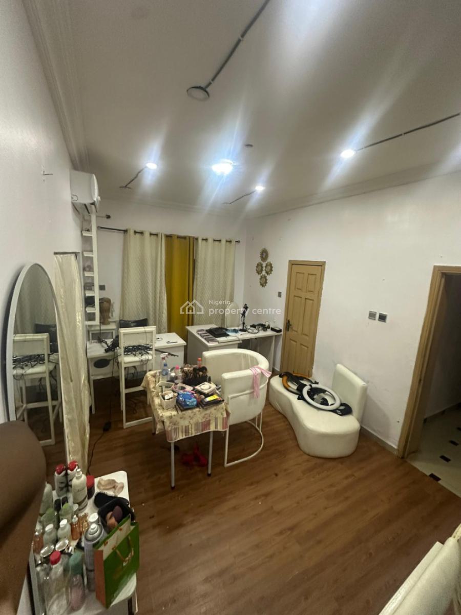 Shared Apartment Close to Ajah Bus Stop, Ado Road, Badore, Ajah, Lagos, Flat / Apartment for Rent