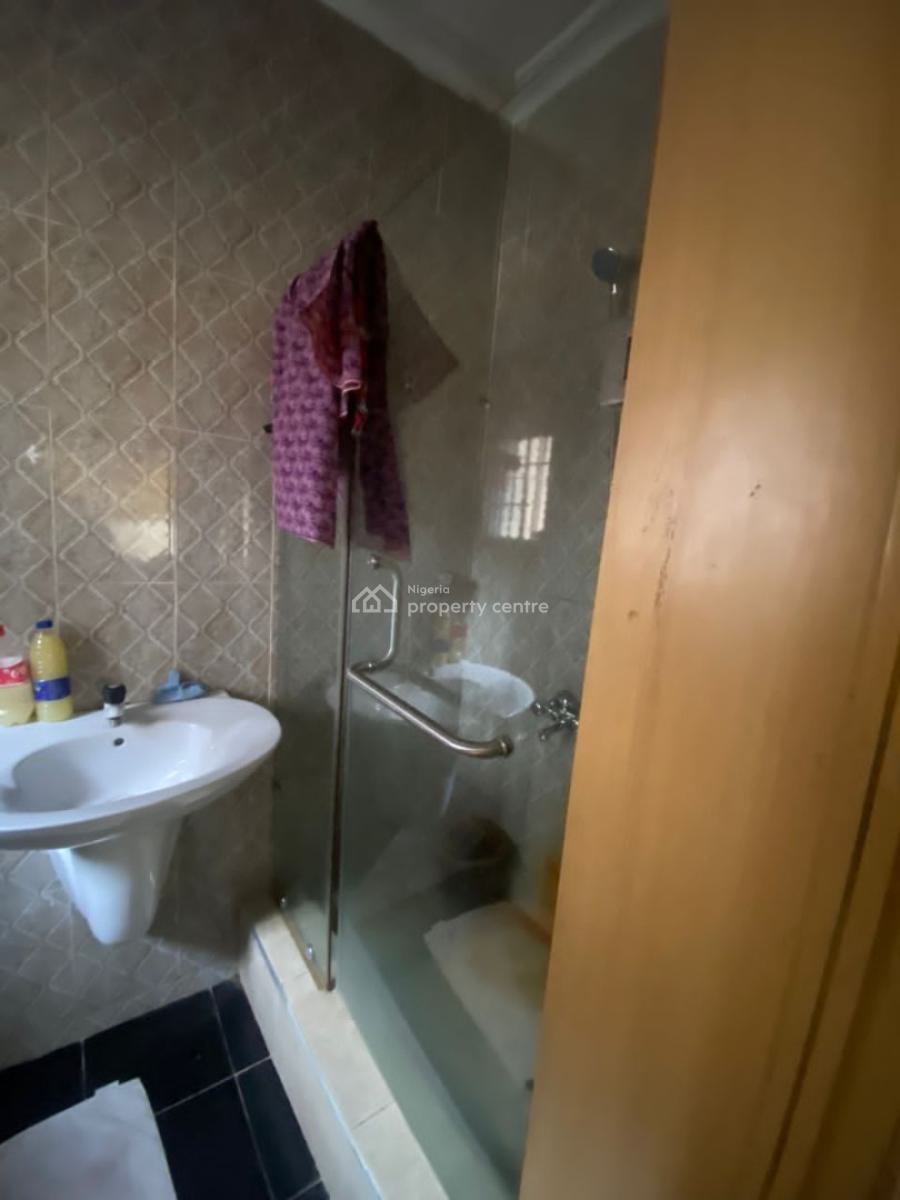 Shared Apartment Close to Ajah Bus Stop, Ado Road, Badore, Ajah, Lagos, Flat / Apartment for Rent