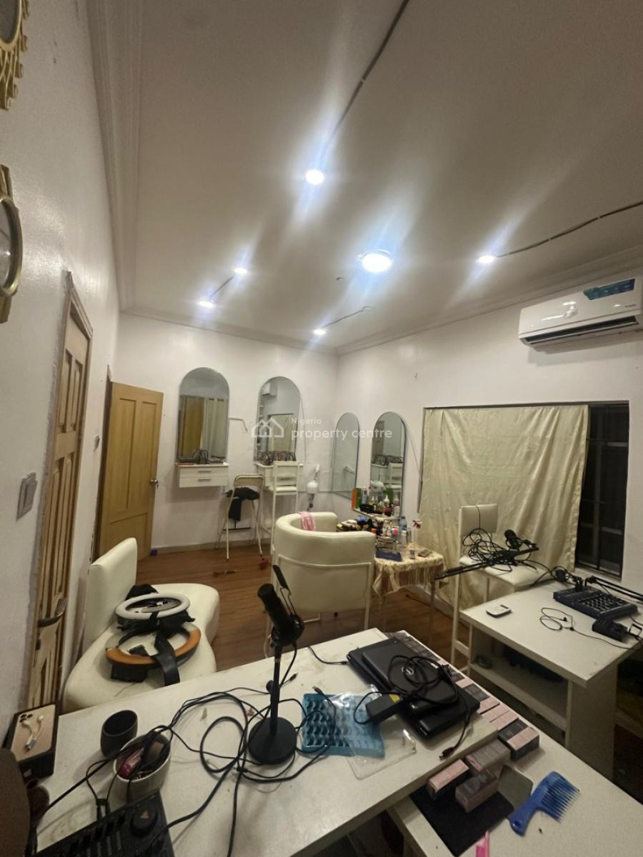 Shared Apartment Close to Ajah Bus Stop, Ado Road, Badore, Ajah, Lagos, Flat / Apartment for Rent