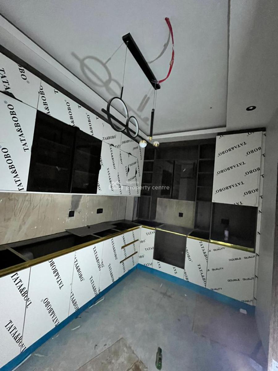 a Well Detailed 2 Bedroom Apartment with Elevator, Banana Island Estate Road, Ikoyi, Lagos, Flat / Apartment for Sale