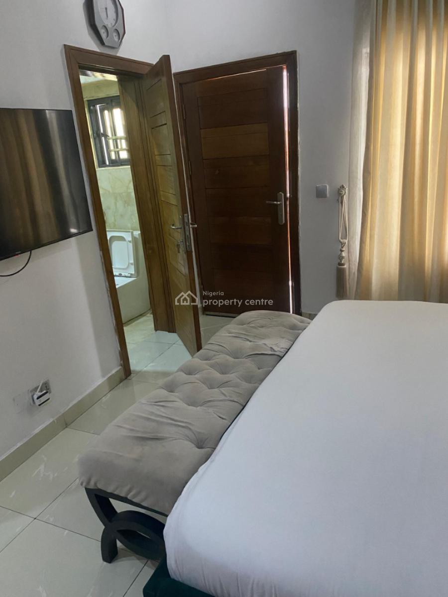 Fully Furnished,  2 Bedroom Terrace House with Inverter/ Swimming Pool, Lekki, Lagos, Terraced Duplex for Rent