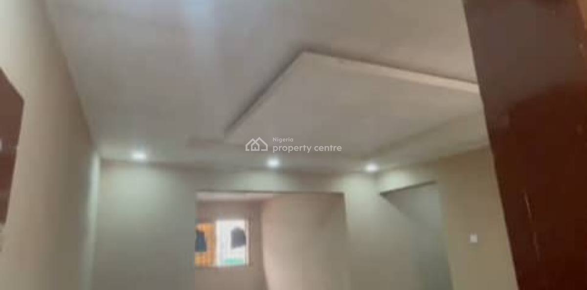 Newly Renovated 3bed Upstairs Flat, Alexander Estate, Oko-oba, Agege, Lagos, Flat / Apartment for Rent