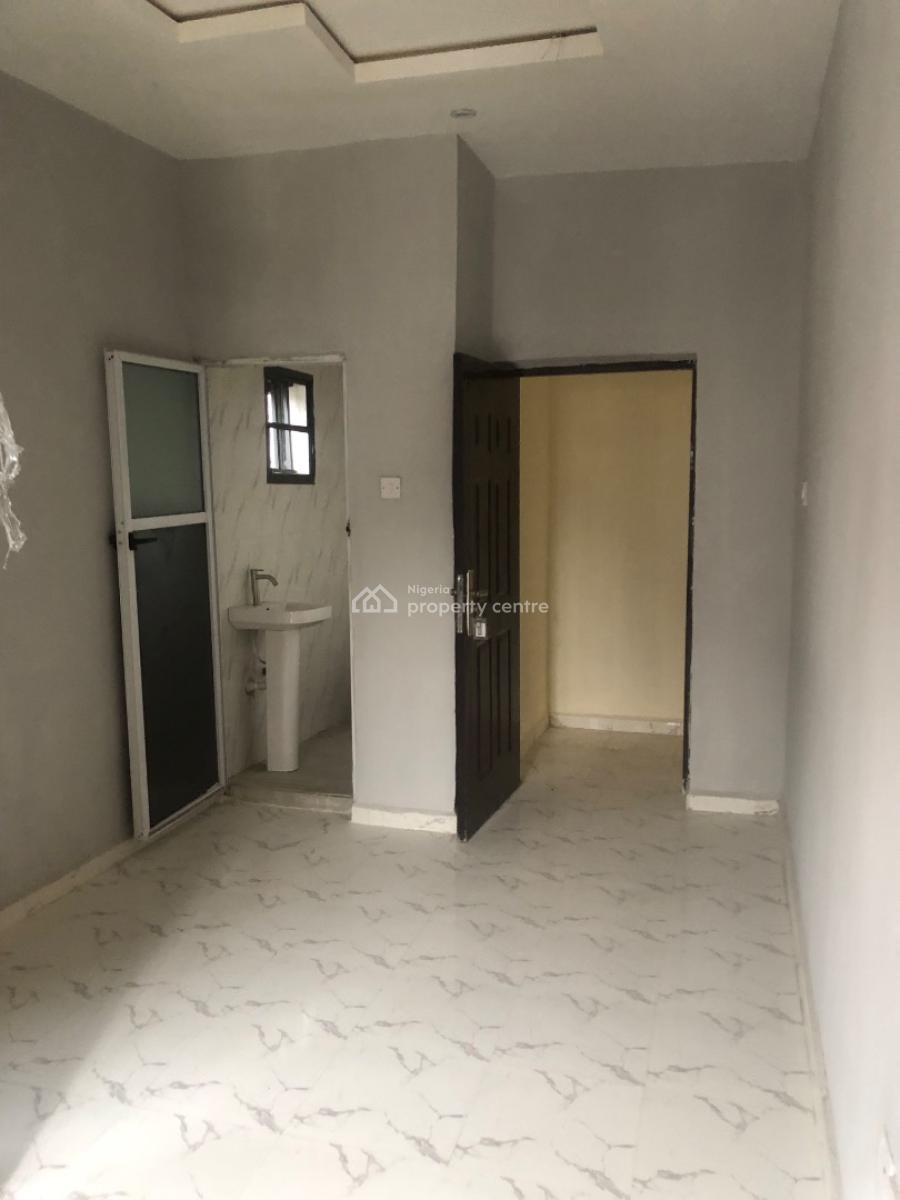 Luxury Newly Built 3 Bedroom Apartment, Osapa, Lekki, Lagos, Flat / Apartment for Rent