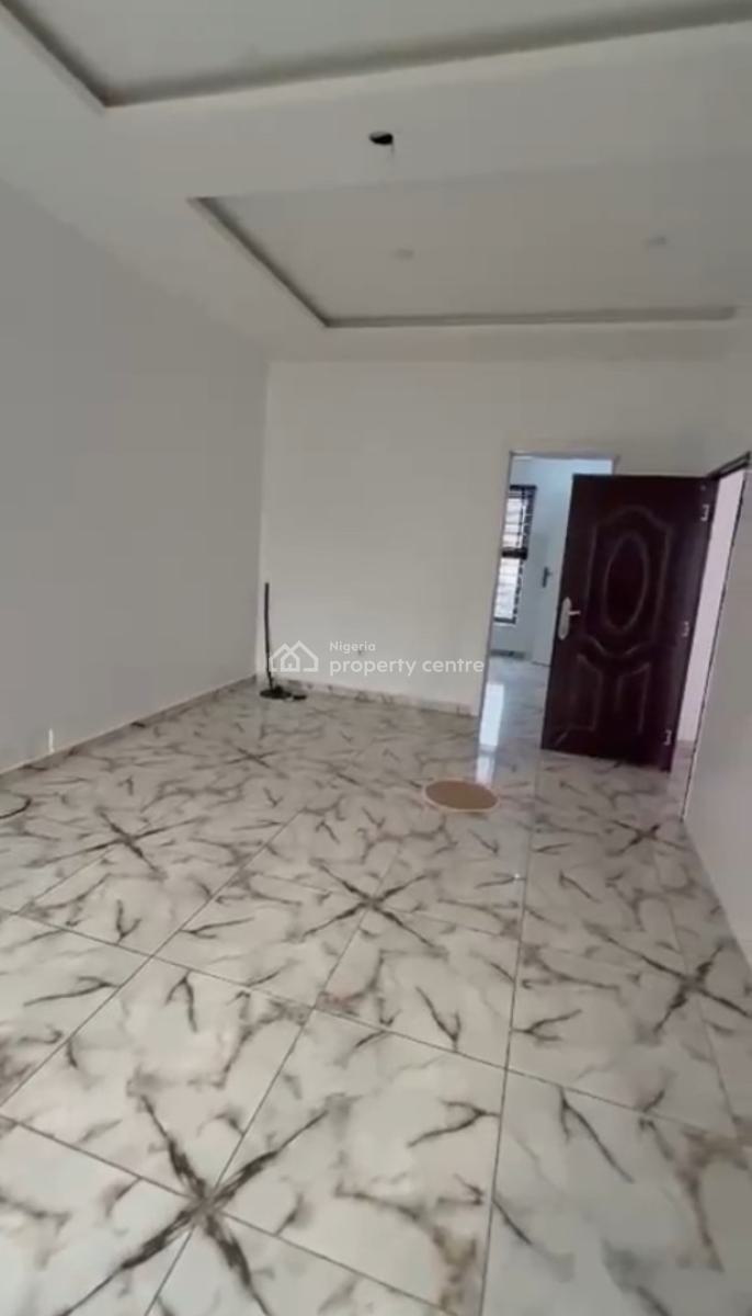 Well Maintained and Spacious One Bedroom Apartment, Lcc Road, Lekki, Lagos, Mini Flat (room and Parlour) for Rent