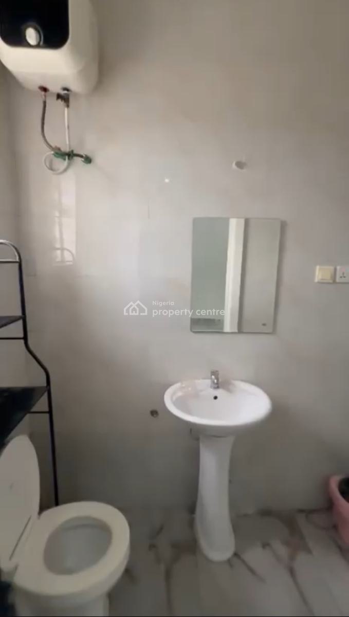 Well Maintained and Spacious One Bedroom Apartment, Lcc Road, Lekki, Lagos, Mini Flat (room and Parlour) for Rent
