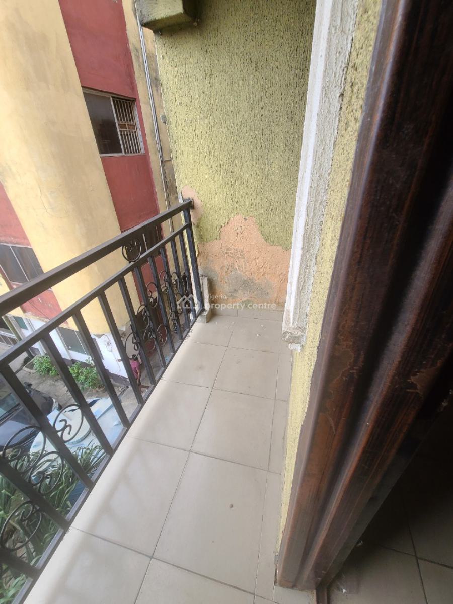 Spacious 1bedroom Flat Upstairs with 1toilet 1bath, Off Aborishade Road, Lawanson, Surulere, Lagos, Mini Flat (room and Parlour) for Rent
