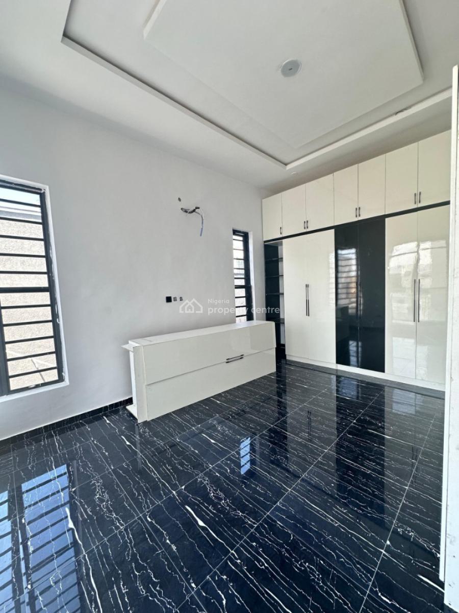 Elegant 4-bedroom Semi-detached Duplex with Bq, Ikota, Lekki, Lagos, Semi-detached Duplex for Sale
