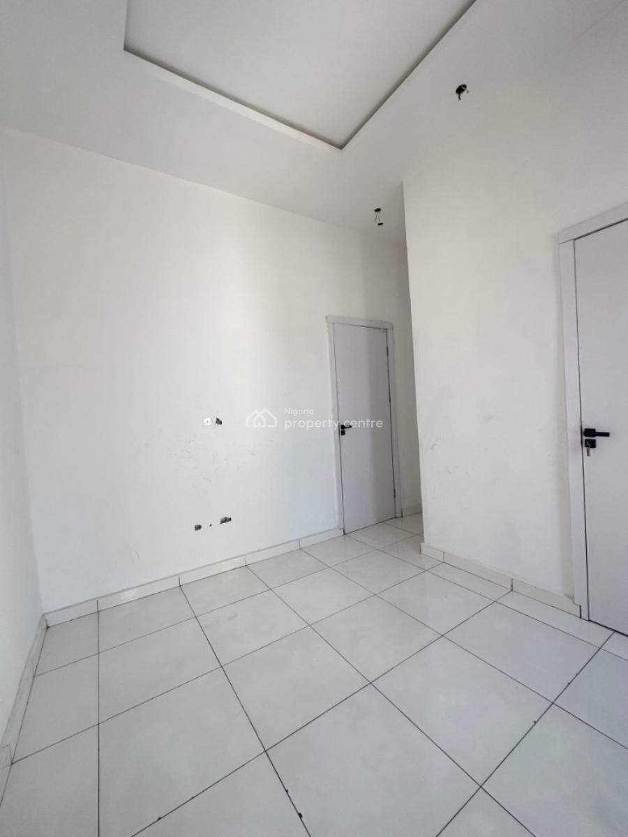 Elegant 4-bedroom Semi-detached Duplex with Bq, Ikota, Lekki, Lagos, Semi-detached Duplex for Sale
