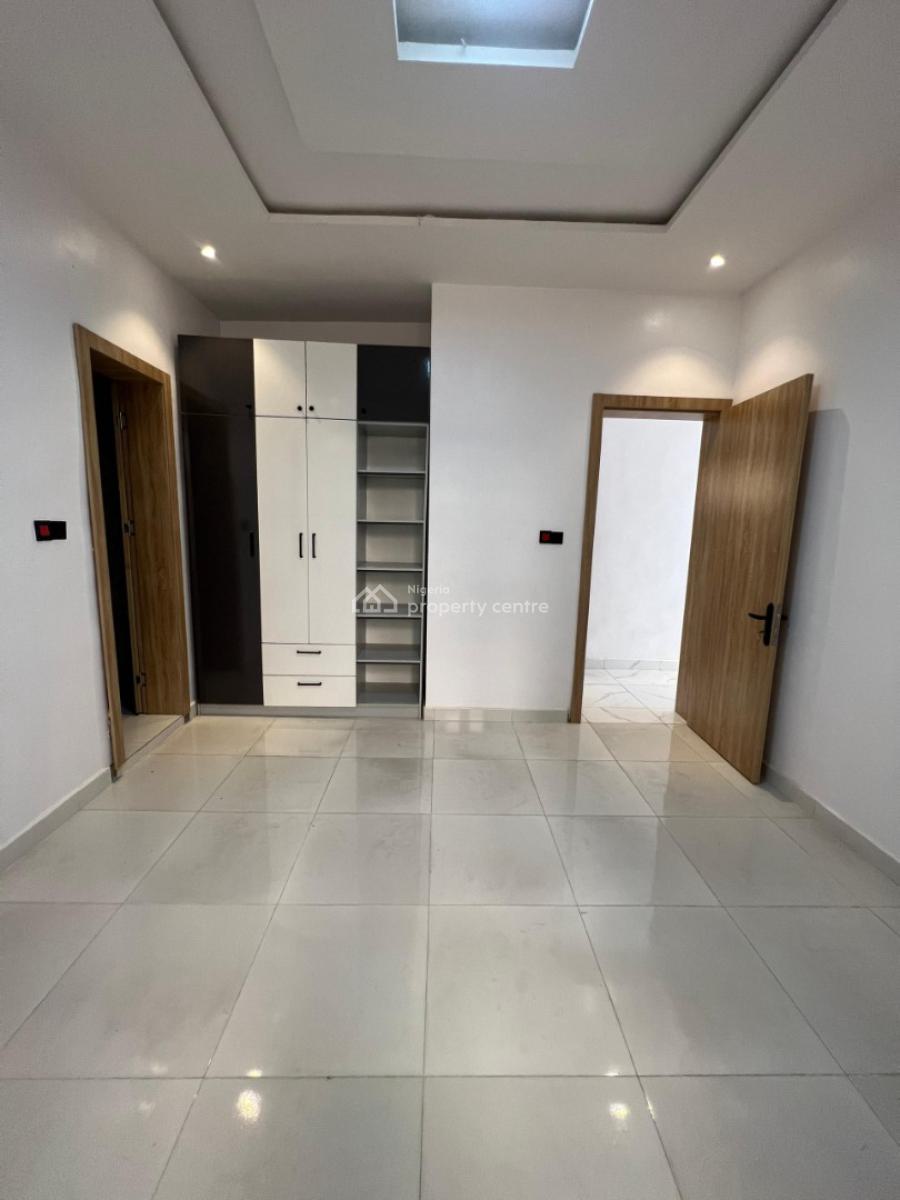 Fully Serviced 2 Bedroom Apartment, Ajah, Lagos, Flat / Apartment for Sale
