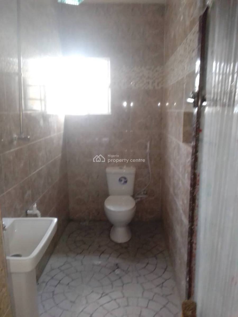 Standard 2 Bedroom Flat, Ado Road, Ajah, Lagos, Flat / Apartment for Rent
