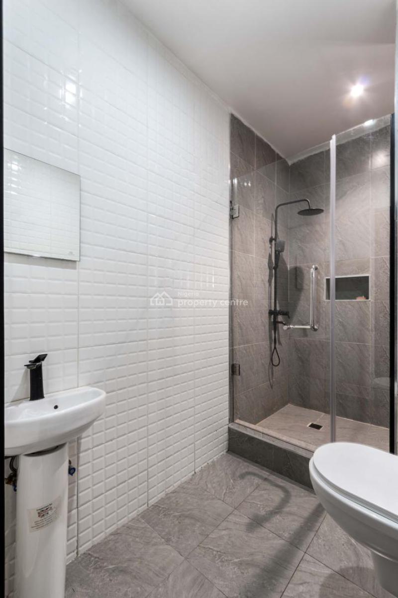Luxury 2 Bedroom Apartment. Pls Send in Your Bookings, Lekki Phase 1, Lekki, Lagos, Flat / Apartment Short Let