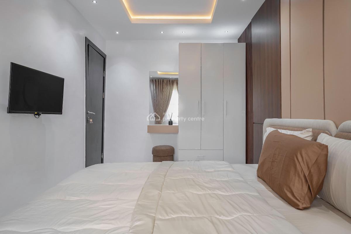 a Luxurious Two Bedroom Apartment., Ikate, Lekki, Lagos, Flat / Apartment Short Let