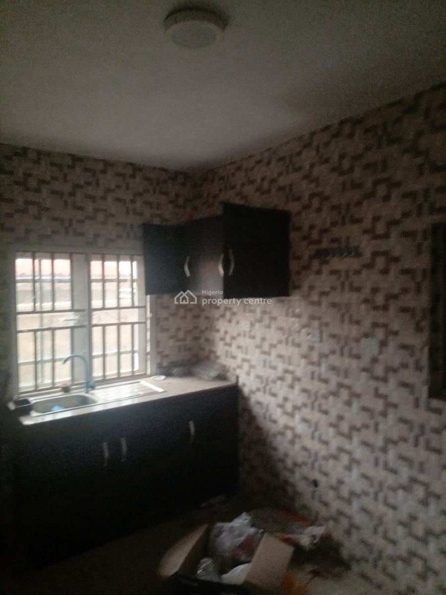 2 Bedroom Flat with Full Pop and 24/7 Power Supply with Solar, Beside Rayfield Gra, Kute Road, Ibadan, Akobo, Ibadan, Oyo, Semi-detached Bungalow for Rent