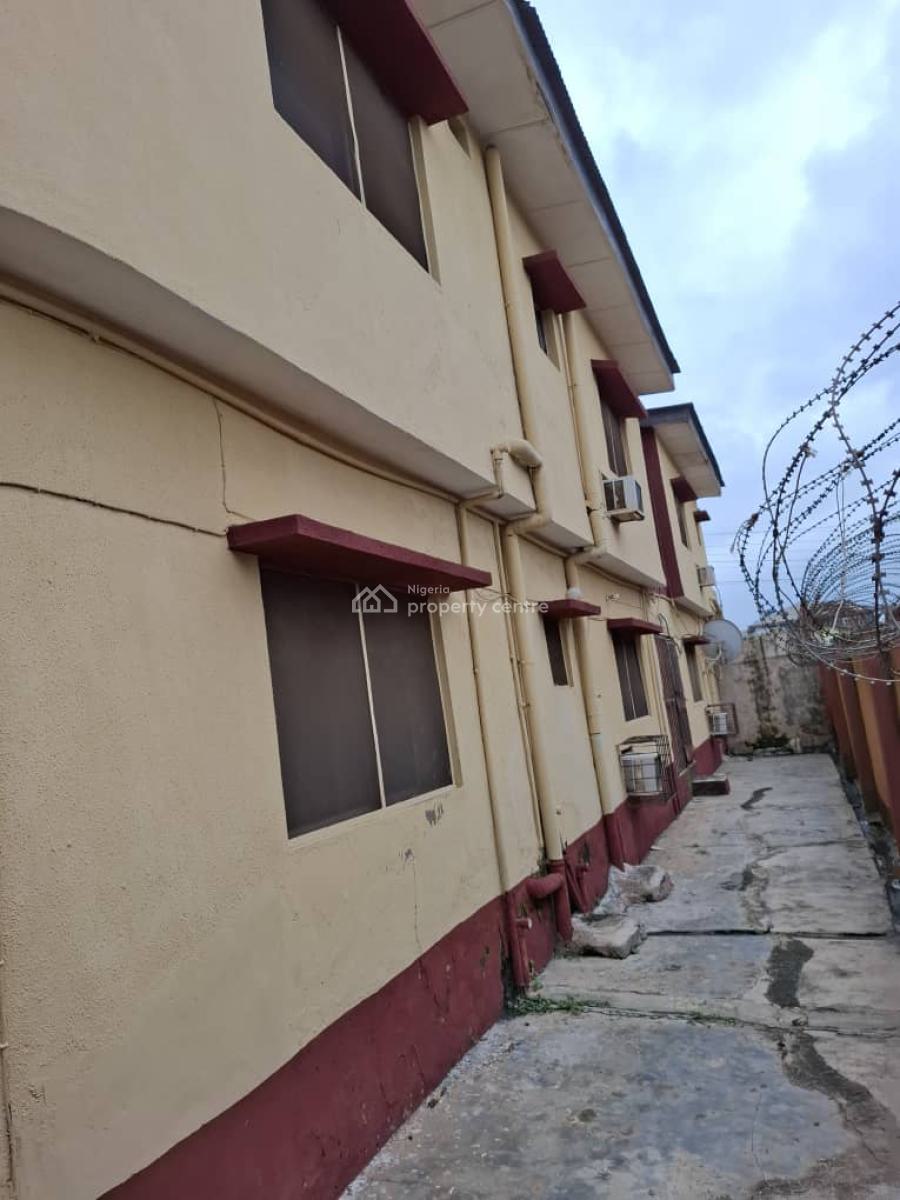 18 Room Hotel  at Ojodu Berger, Ojodu Berger Lagos, Ojodu Berger, Ojodu, Lagos, Hotel / Guest House for Sale