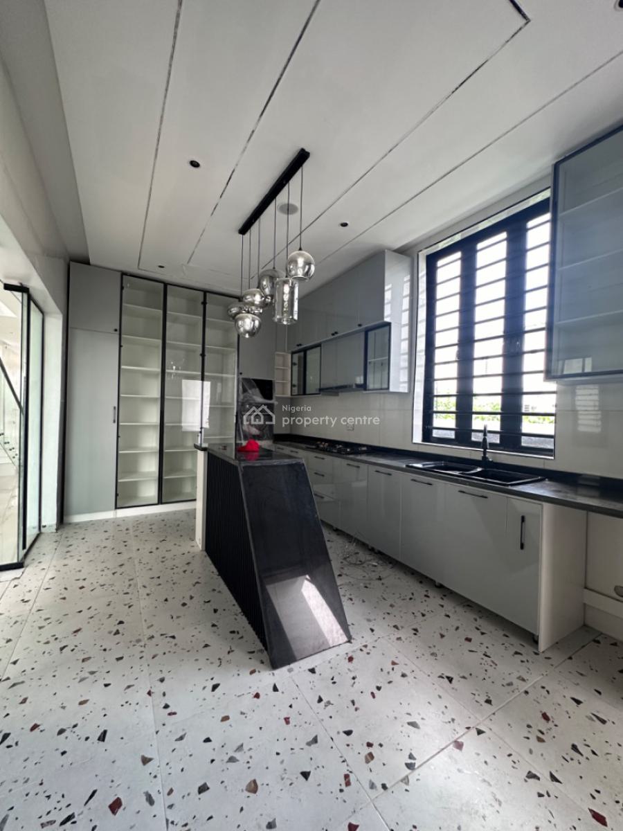 Beautiful Family House with Swimming Pool, Orchid Road By Chevron, Lekki, Lagos, Detached Duplex for Sale