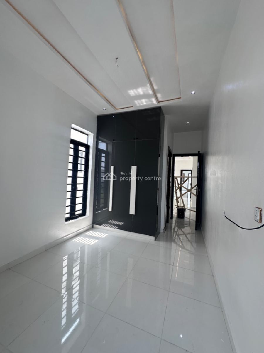 Beautiful Family House with Swimming Pool, Orchid Road By Chevron, Lekki, Lagos, Detached Duplex for Sale
