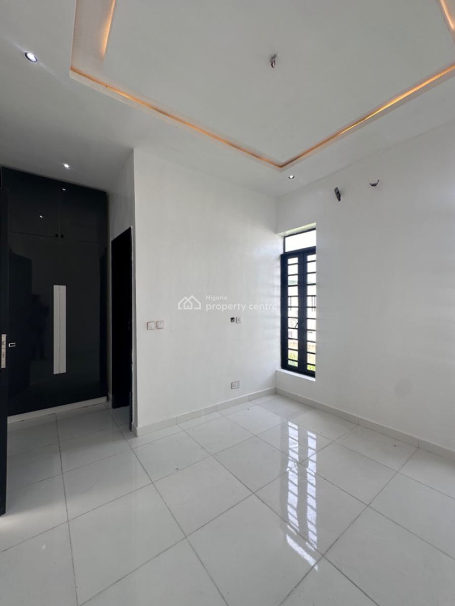 Beautiful Family House with Swimming Pool, Orchid Road By Chevron, Lekki, Lagos, Detached Duplex for Sale
