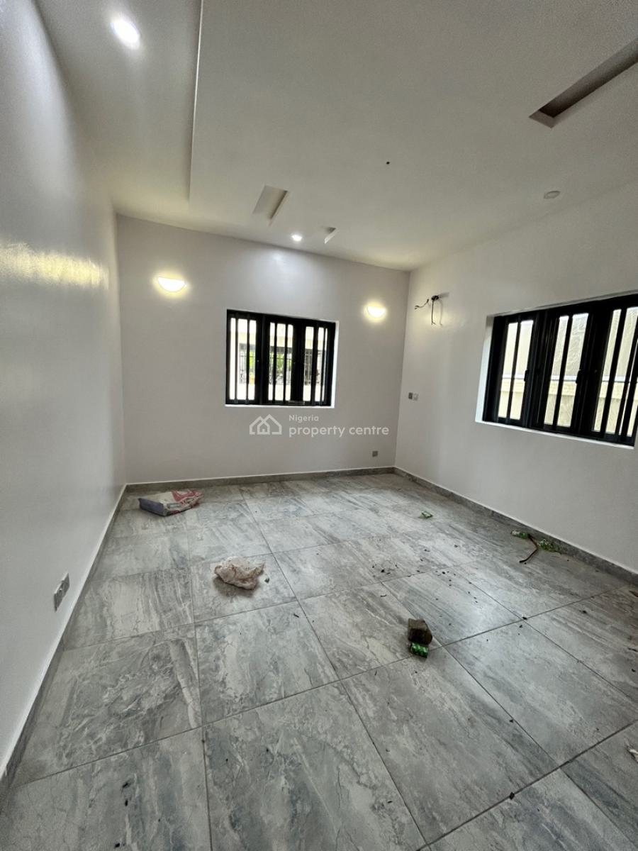 Neatly Built 2 Bedroom Apartment in a Gated Estate [downstairs], Ikate, Lekki Phase 1, Lekki, Lagos, Terraced Duplex for Rent