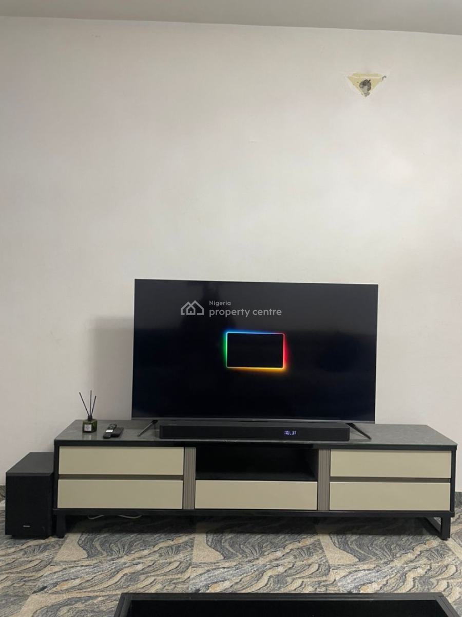 2 Bedroom Apartment, Ikota, Lekki, Lagos, Flat / Apartment Short Let