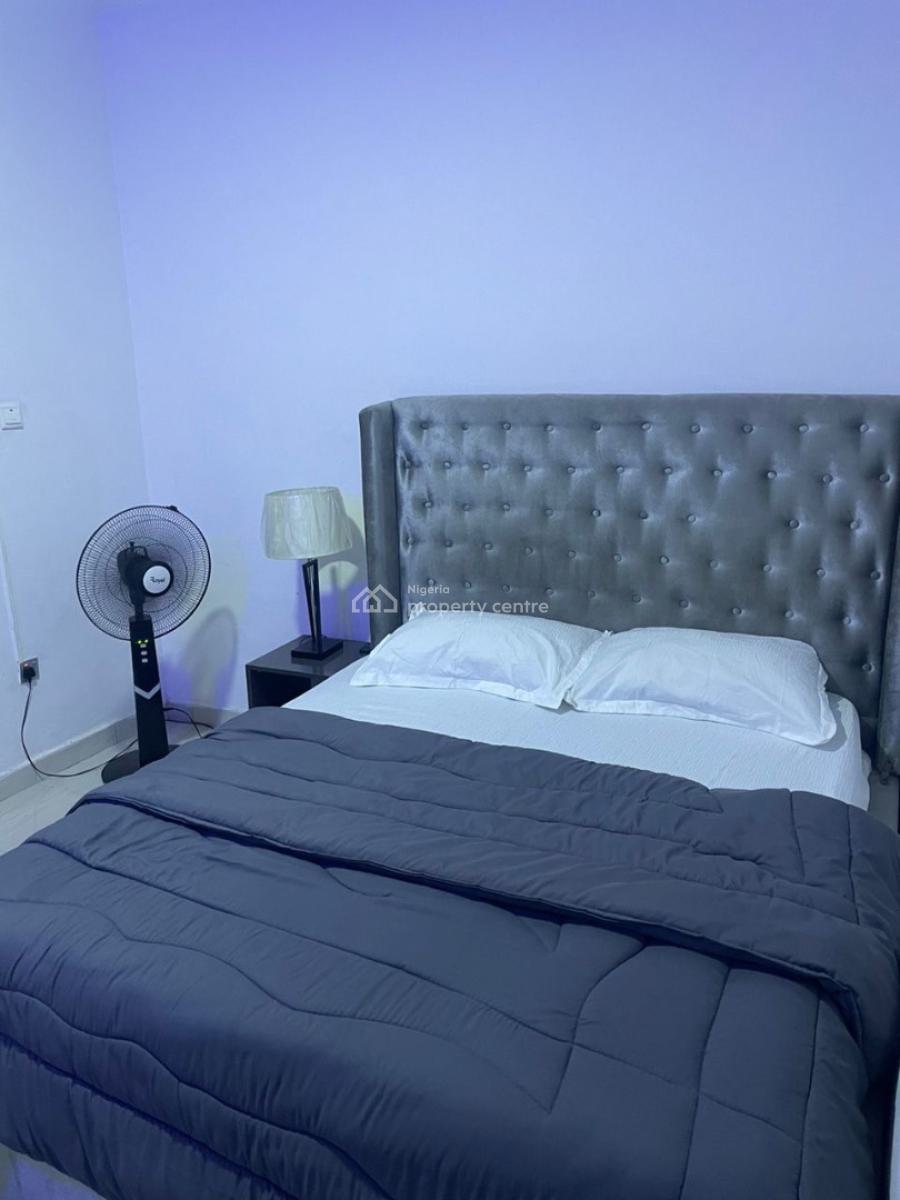 2 Bedroom Apartment, Ikota, Lekki, Lagos, Flat / Apartment Short Let