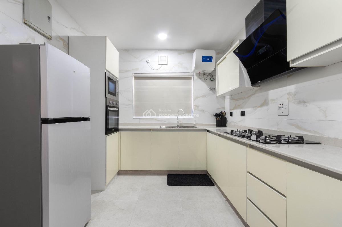 2 Bedroom Apartment, Lekki Phase 1, Lekki, Lagos, Flat / Apartment Short Let