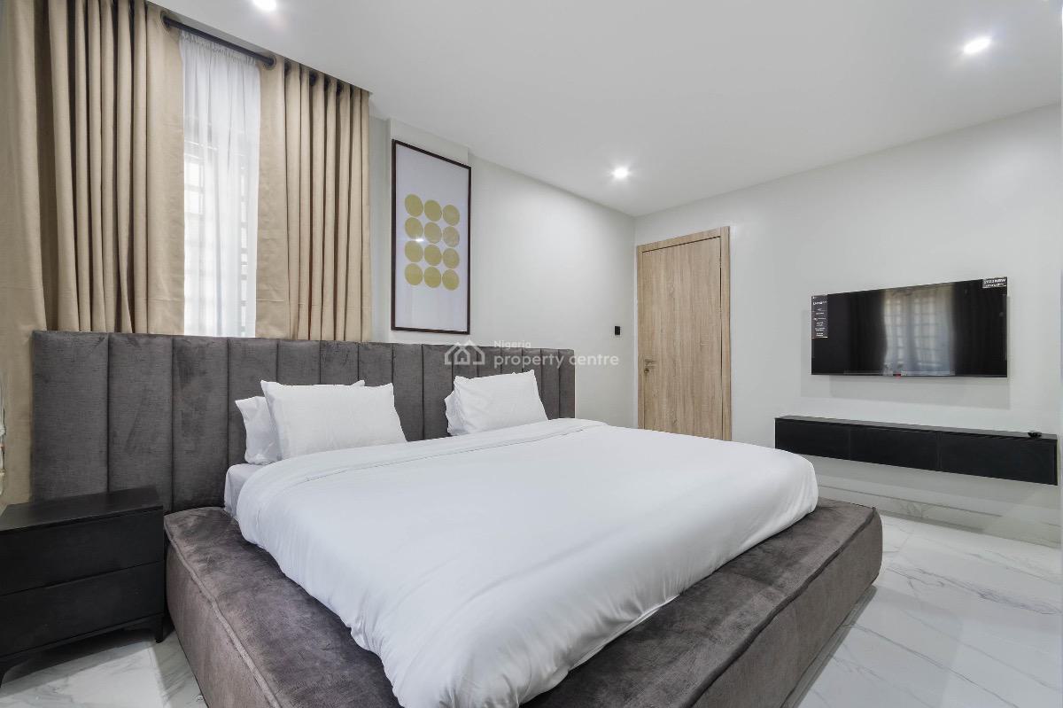2 Bedroom Apartment, Lekki Phase 1, Lekki, Lagos, Flat / Apartment Short Let