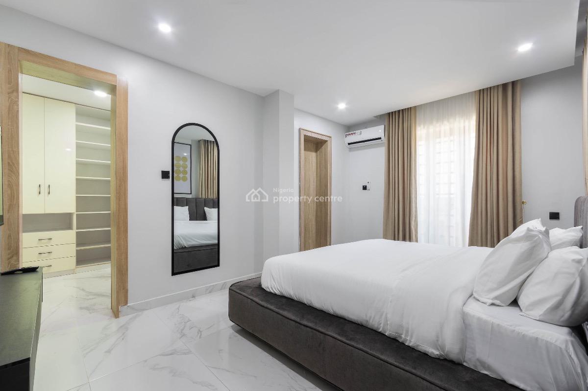 2 Bedroom Apartment, Lekki Phase 1, Lekki, Lagos, Flat / Apartment Short Let