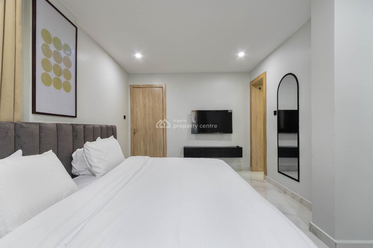 2 Bedroom Apartment, Lekki Phase 1, Lekki, Lagos, Flat / Apartment Short Let