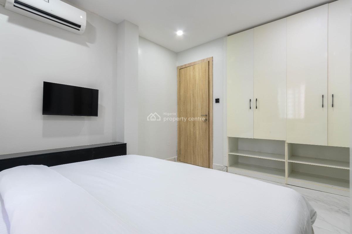 2 Bedroom Apartment, Lekki Phase 1, Lekki, Lagos, Flat / Apartment Short Let
