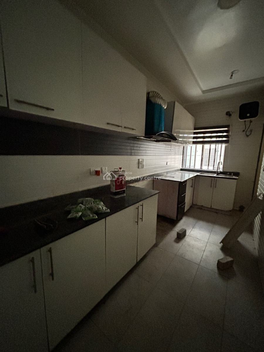 3 Bedroom Flat Available in Kusenla, Kusenla Ikate, Lekki Phase 1, Lekki, Lagos, Terraced Duplex for Rent