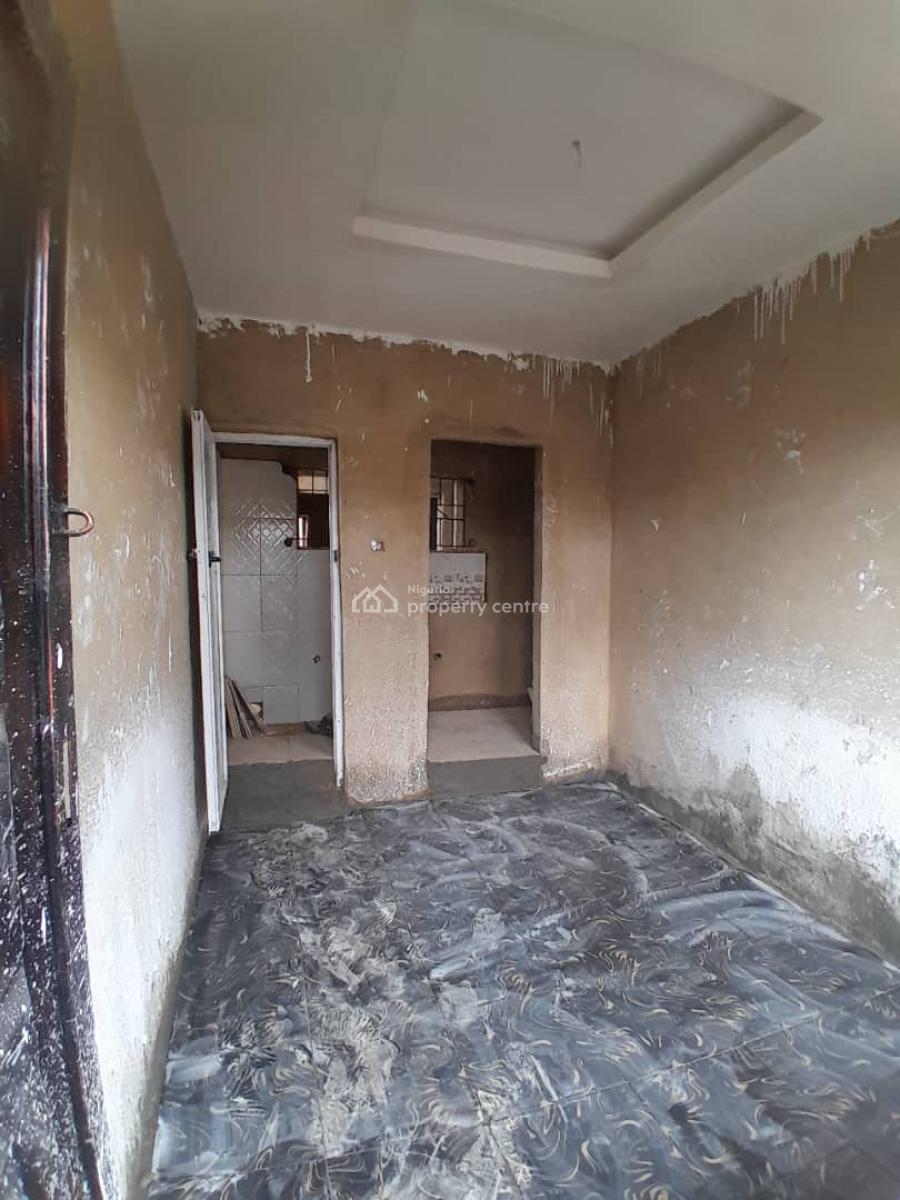 Room Self Contain Off Mushin Itire Road Itire, Mushin Itire Road By Babalola Bus Stop, Mushin, Lagos, Self Contain (single Rooms) for Rent