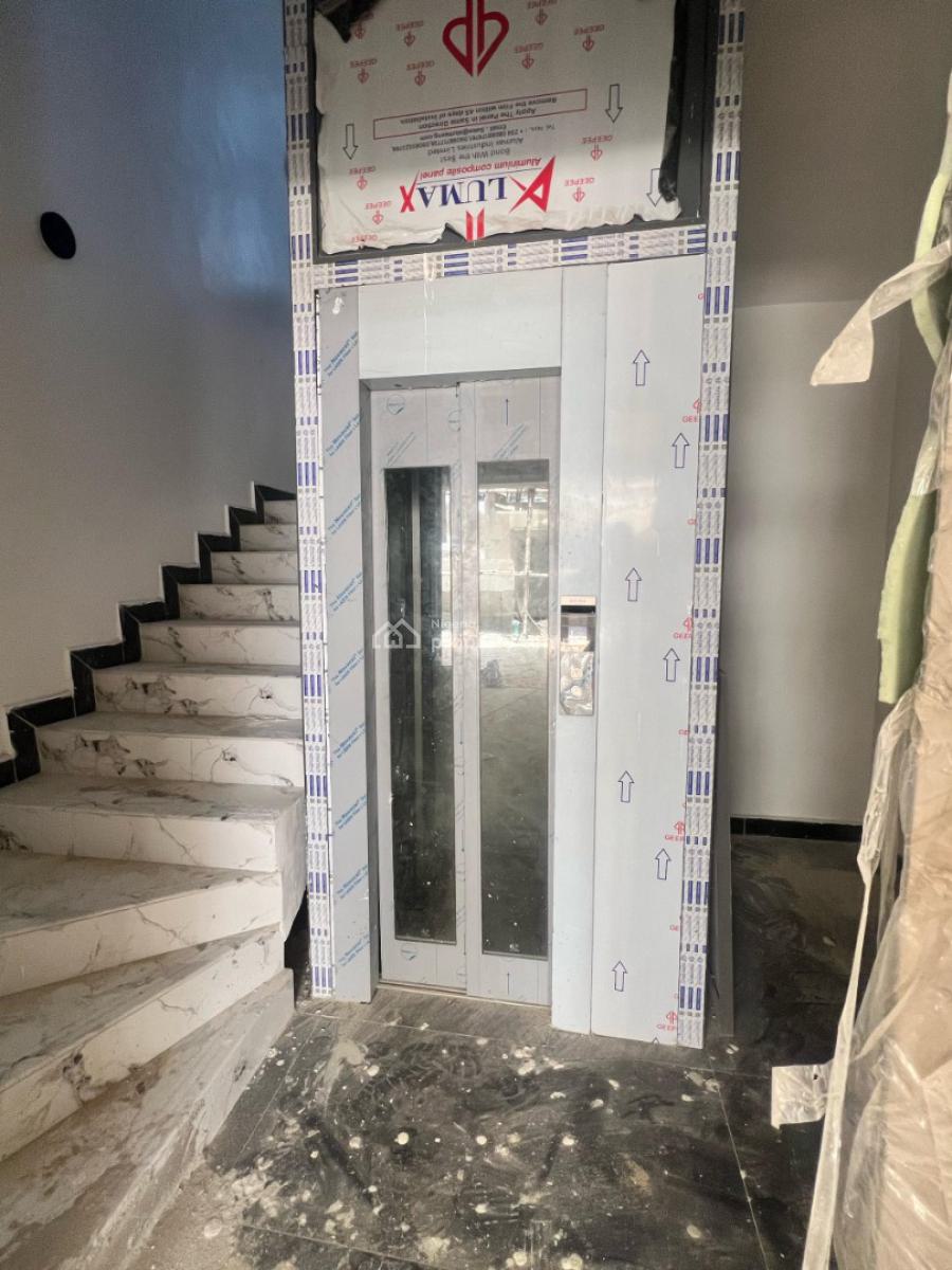 Well Constructed 4 Bedroom Penthouse  Plus Study Room, Elevator and Bq, Oniru, Victoria Island (vi), Lagos, Block of Flats for Sale