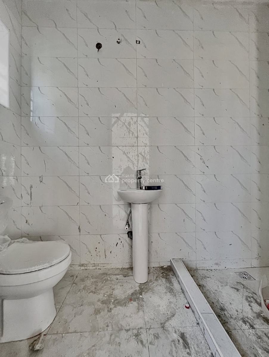 Lovely 2 Bedroom Apartment with a Bq, Ikate, Lekki, Lagos, Block of Flats for Sale