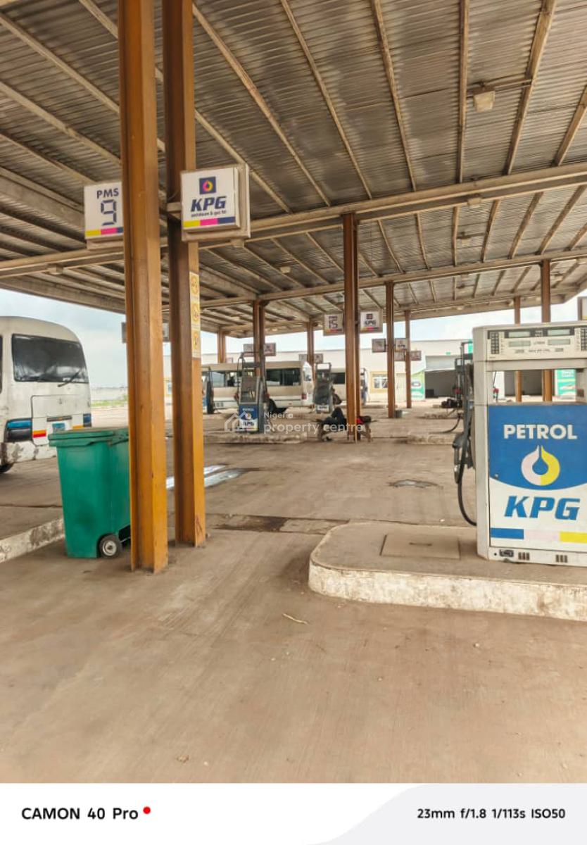 19 Pumps Filling Station, Abuja Keffi Express Road, Mararaba, Abuja, Filling Station for Sale