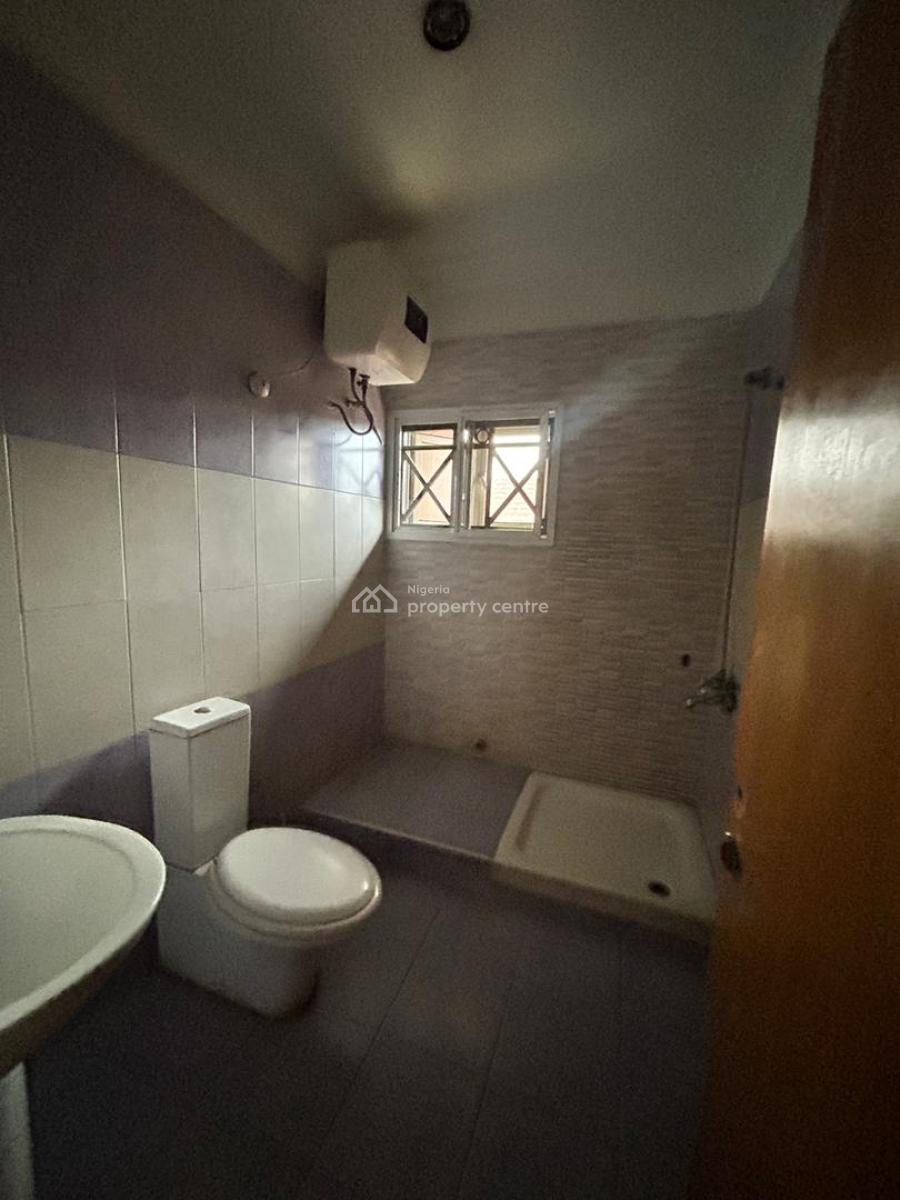 3 Bedroom Terrace Duplex in a Private and Gated Serviced Estate, Osapa, Lekki, Lagos, Terraced Duplex for Sale