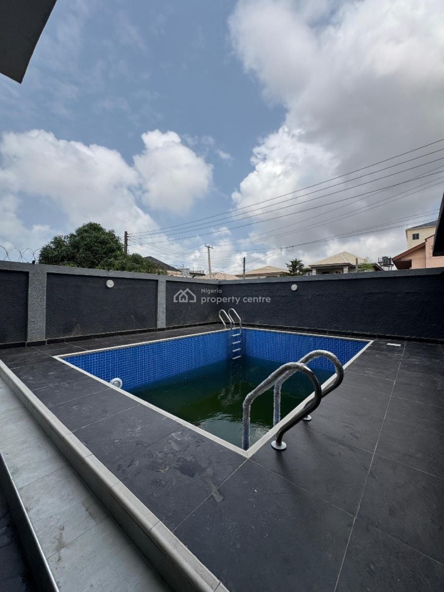 Luxury Spacious  2  Bedroom Apartment, Lekki Phase 1, Lekki, Lagos, House for Sale