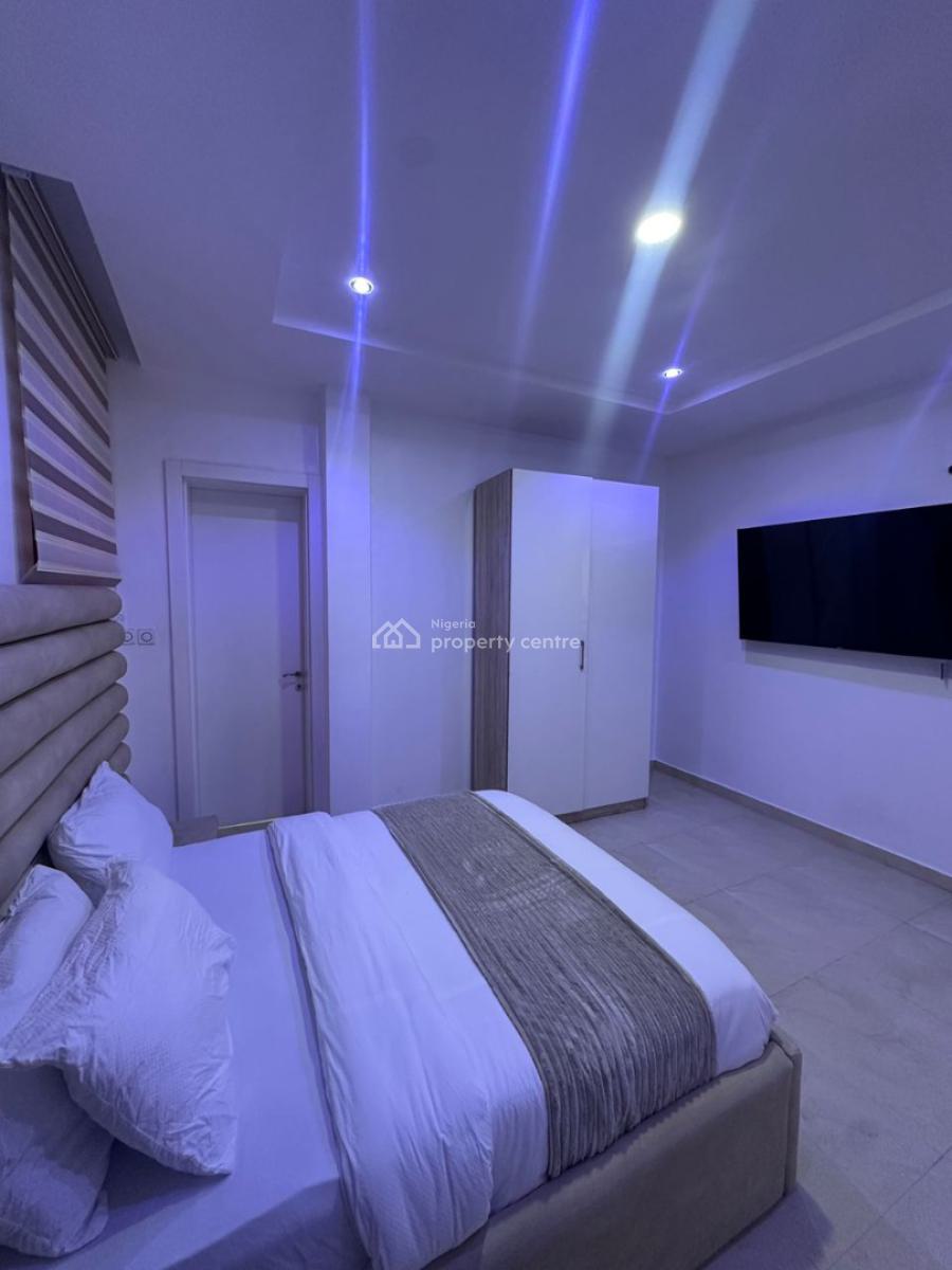 Tastefully Furnished 3 Bedroom Penthouse with Swimming Pool, Lekki, Lagos, Flat / Apartment for Rent