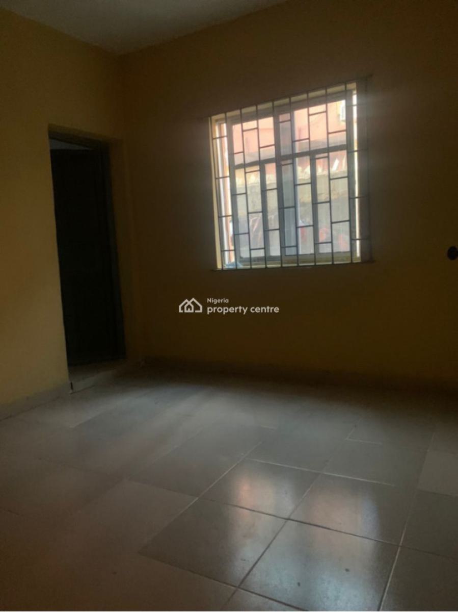 2bedroom Apartment Available Looking for a Spacious and Accessible, Lateef Onigemo, Ifako, Gbagada, Lagos, Flat / Apartment for Rent
