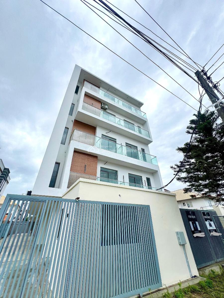 Stunning 3 Bedroom Apartment with a Bq, Has a Rooftop Swimming Pool, Open Plan Kitchen & an Elevator, Lekki Phase 1, Lekki, Lagos, Flat / Apartment for Sale