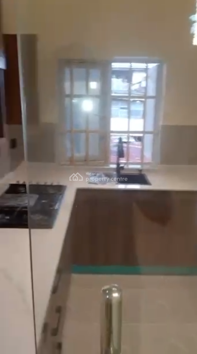 Special 3 Bedroom Apartment, Maryland, Lagos, Flat / Apartment for Rent
