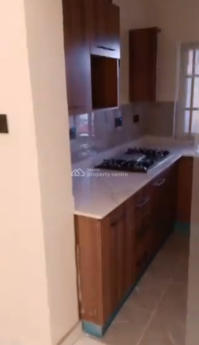 Special 3 Bedroom Apartment, Maryland, Lagos, Flat / Apartment for Rent