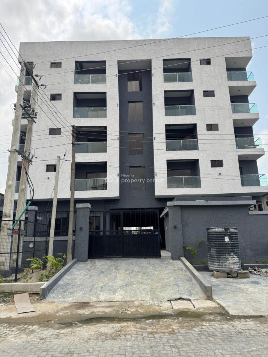 Spacious  2  Bedroom Apartment, Lekki Phase 1, Lekki Phase 1, Lekki, Lagos, Flat / Apartment for Sale