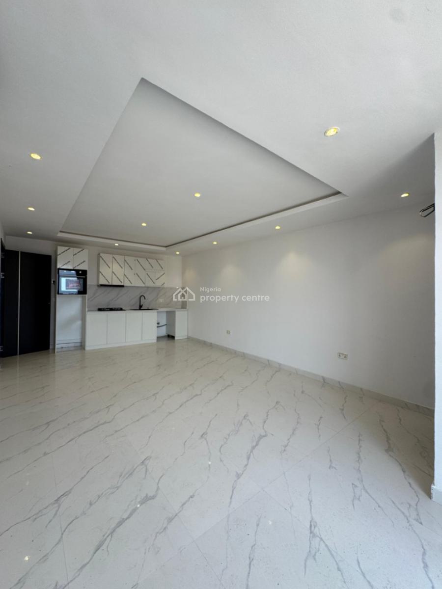 Spacious  2  Bedroom Apartment, Lekki Phase 1, Lekki Phase 1, Lekki, Lagos, Flat / Apartment for Sale