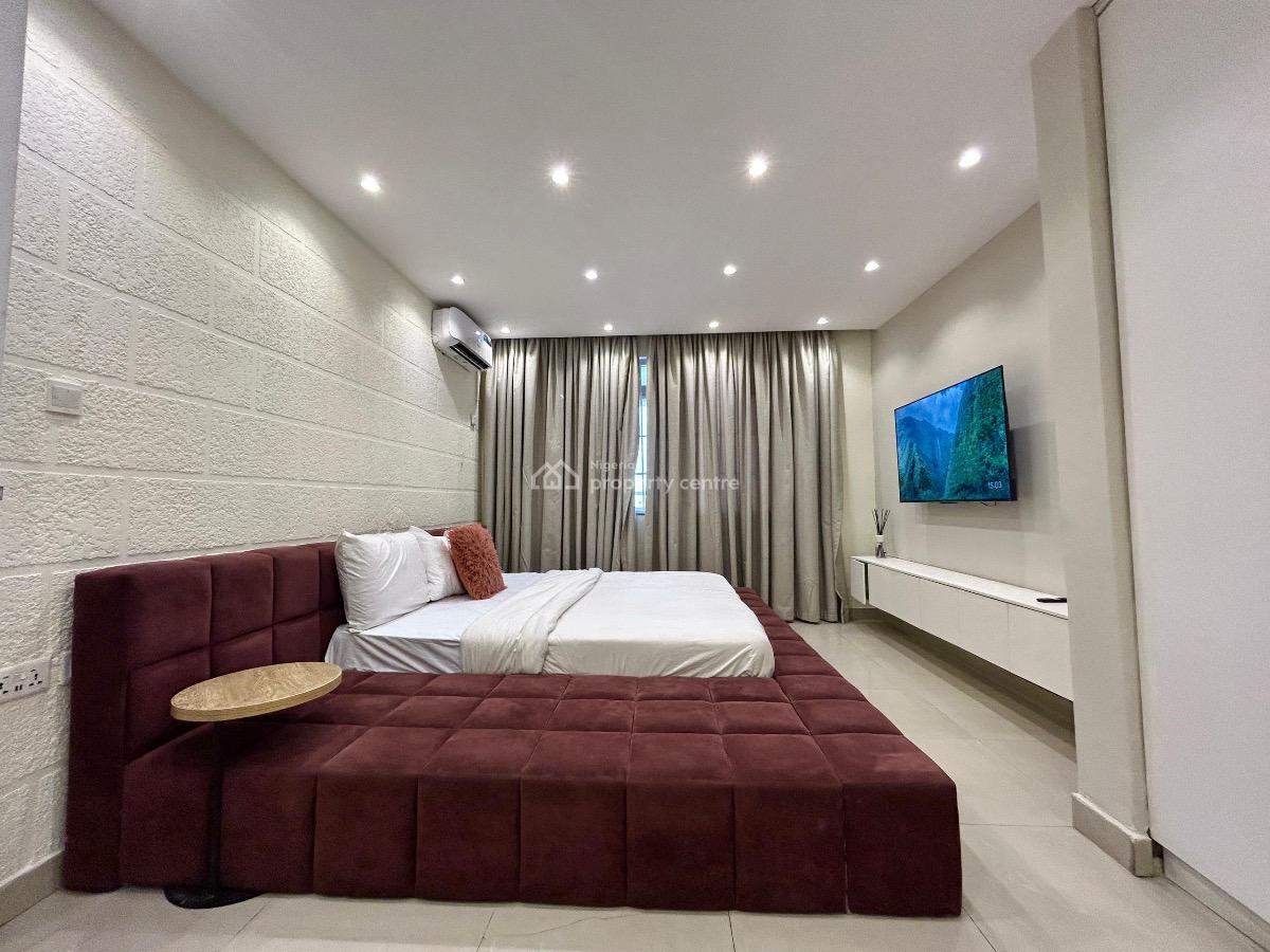 Greece  Luxurious 3 Bedroom Waterfront Apartment, Lekki Phase 1, Lekki, Lagos, Flat / Apartment Short Let
