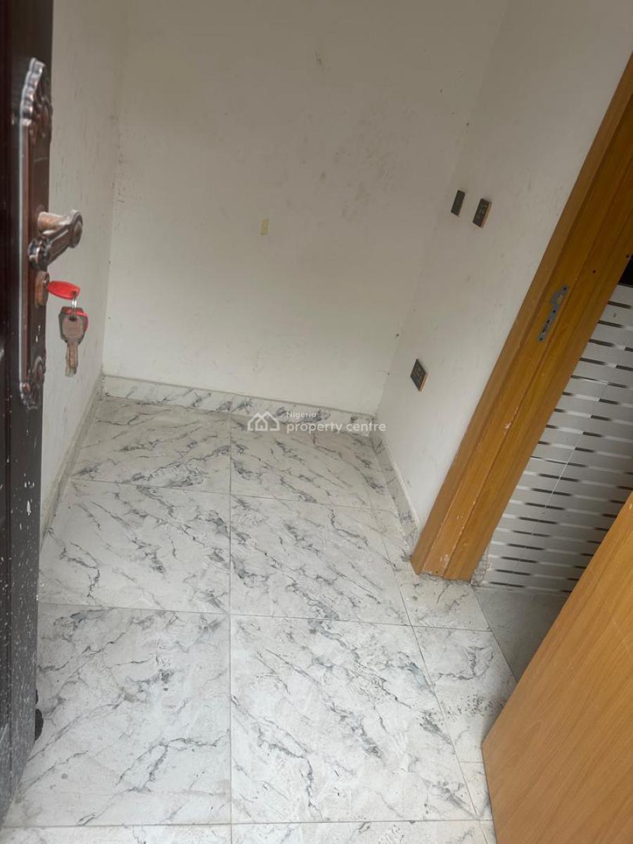 Rooms in a Shared Duplex, Oceanbay, Orchid Rd, Lekki, Lagos, Flat / Apartment for Rent