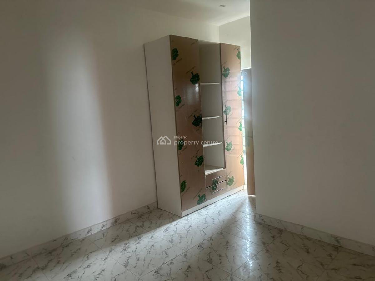 Rooms in a Shared Duplex, Oceanbay, Orchid Rd, Lekki, Lagos, Flat / Apartment for Rent