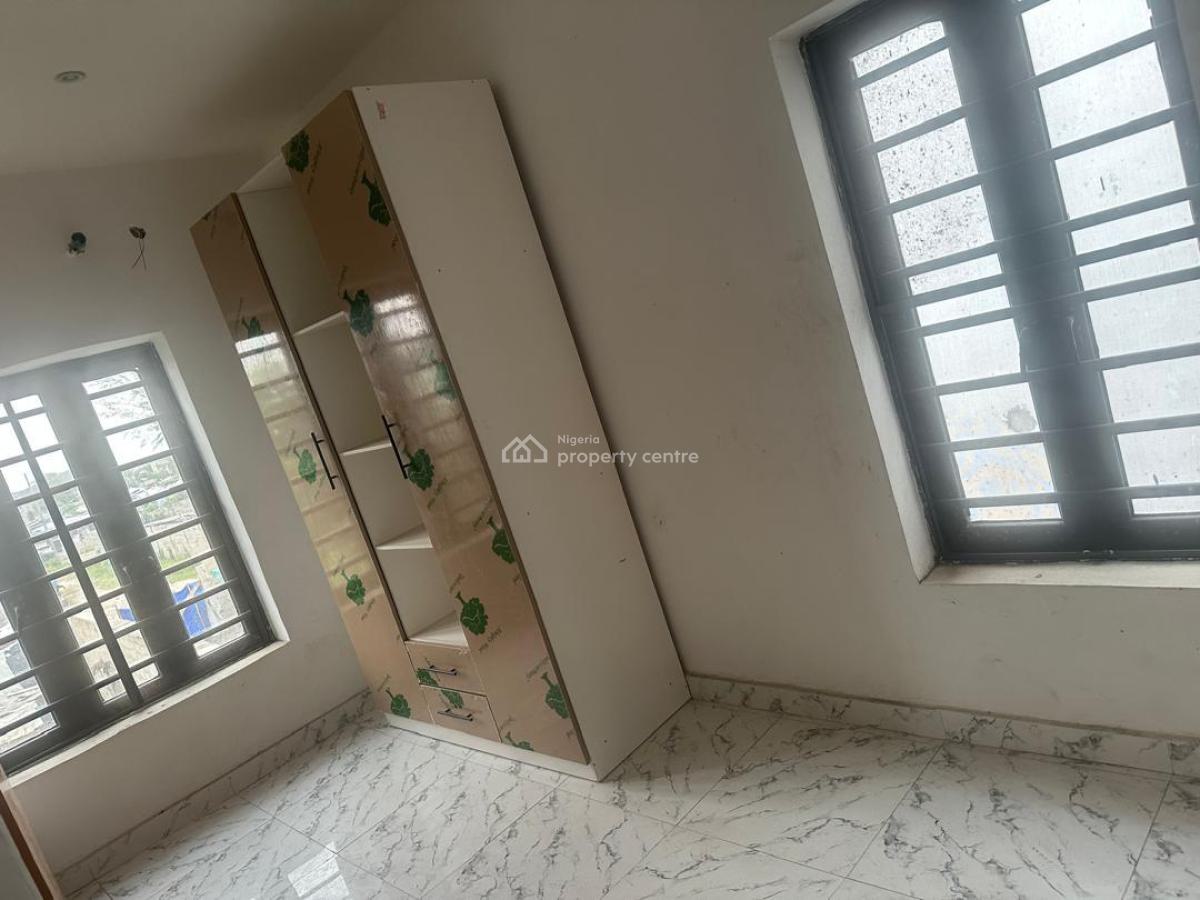 Rooms in a Shared Duplex, Oceanbay, Orchid Rd, Lekki, Lagos, Flat / Apartment for Rent