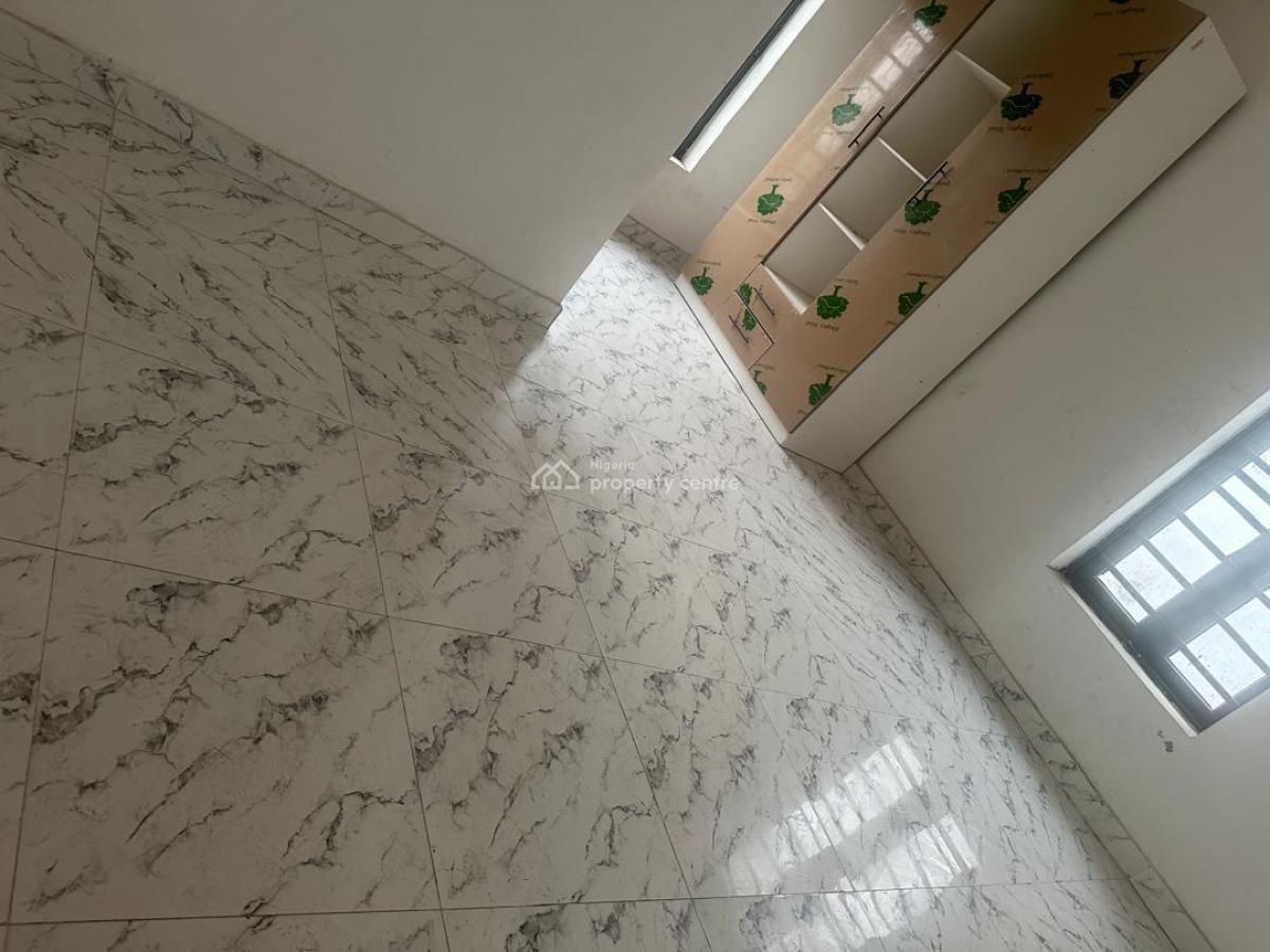 Rooms in a Shared Duplex, Oceanbay, Orchid Rd, Lekki, Lagos, Flat / Apartment for Rent